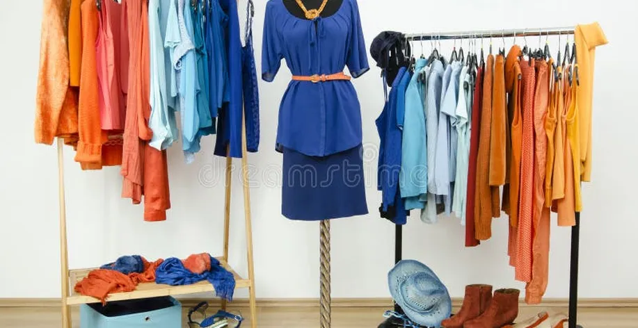 Fashion accessories display